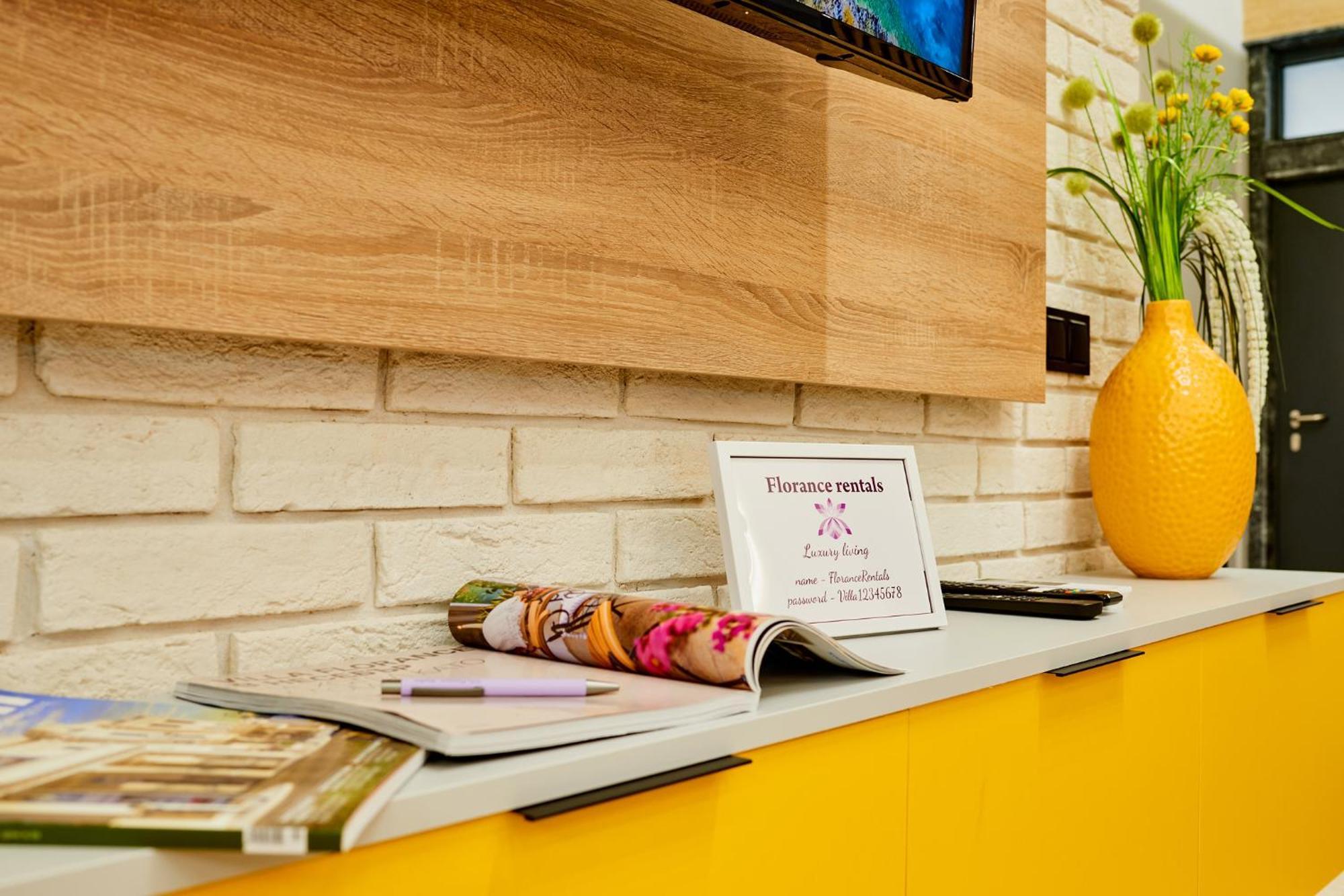 Florance Rentals Luxury Apartments In Burgas Exterior foto